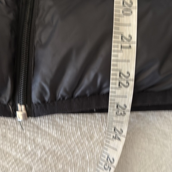 Calvin Klein Black Packable Lightweight Premium Down Vest Size Small - Picture 8 of 12